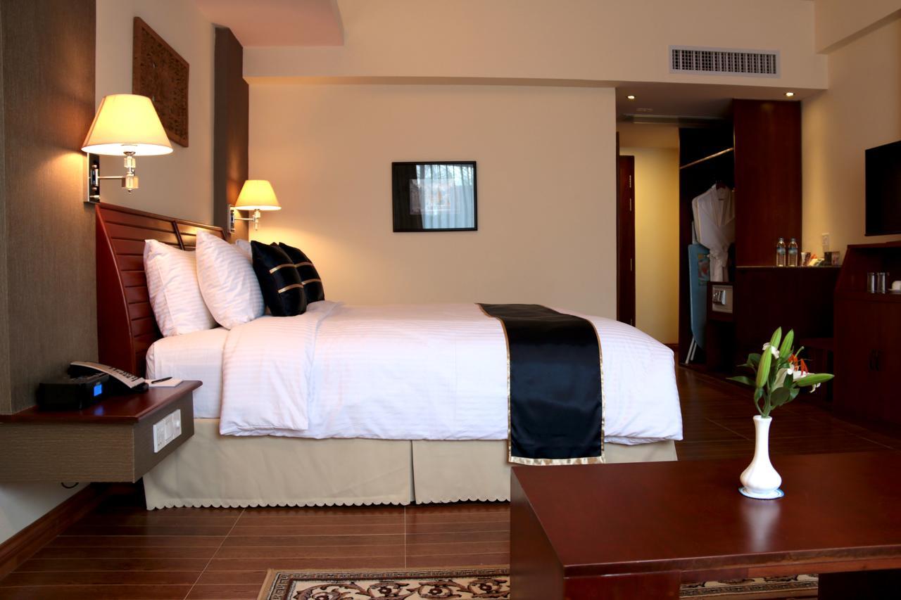 Eastern Palace Hotel Μανταλέι Εξωτερικό φωτογραφία