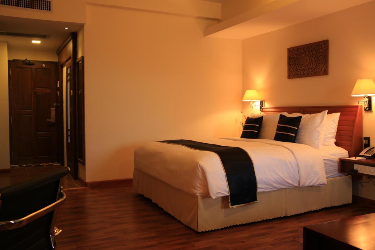 Eastern Palace Hotel Μανταλέι Εξωτερικό φωτογραφία